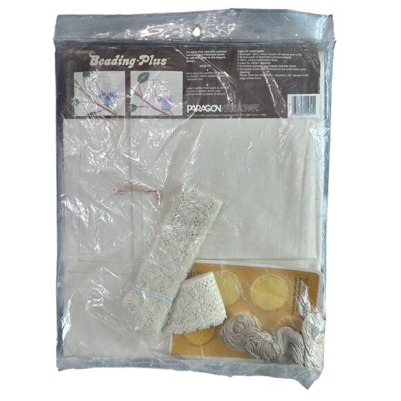 1984- Paragon- Vtg Pillow Cover- Kit needlepoint beaded monogramed- 14" Square - Picture 2 of 7